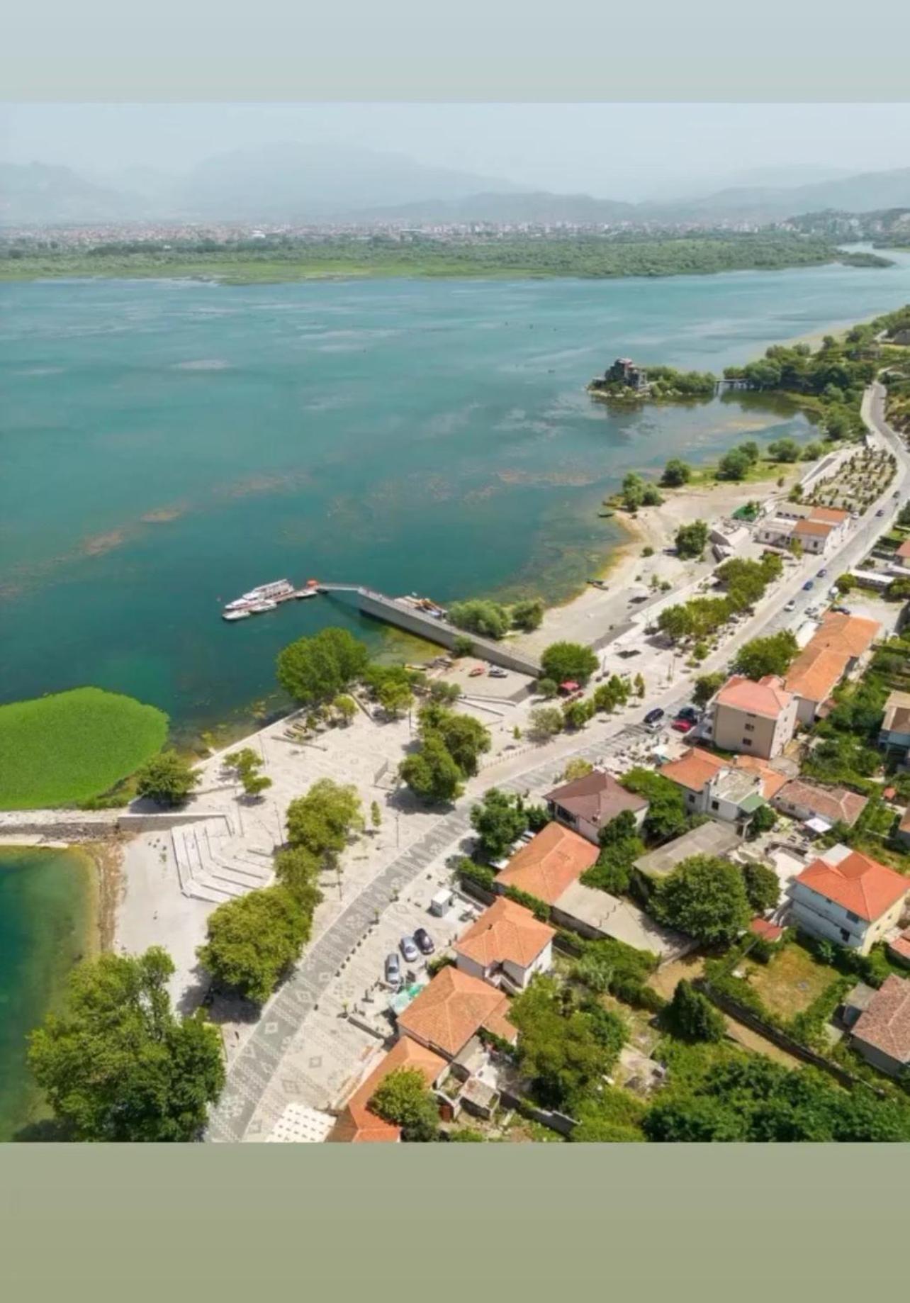 Four Generation Hotel Široka Exteriér fotografie